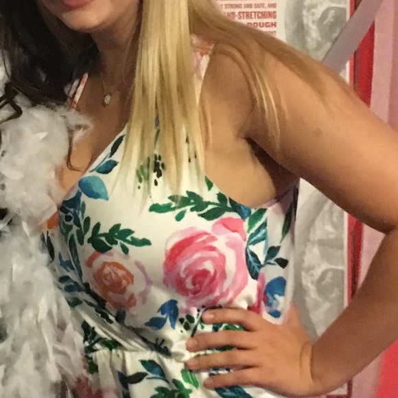 Floral Romper - Picture 3 of 4